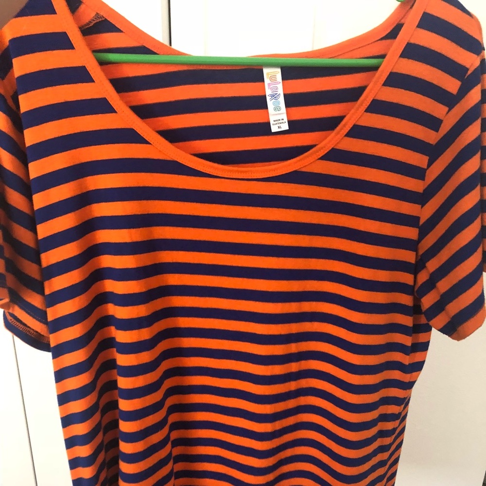 XL LuLaRoe Classic T